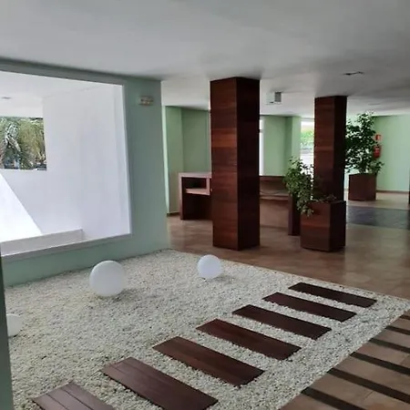 Dans Jolie A Santa Margarida- Mor Appartamento